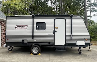 2022 Cozy Coleman 17B