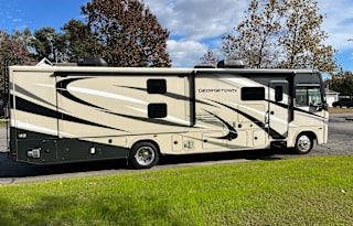 R5's Kid Approved RV: Ro5ey