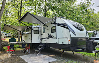 Festival-Ready RV: Party in Comfort!!