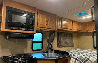 2014 Thor Motor Coach Four Winds 23A