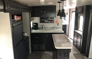 2018 Heartland North Trail 32RETS King