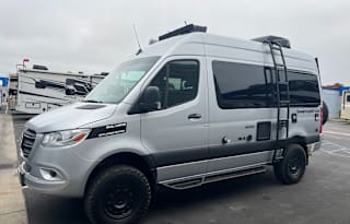 19B Thor SANCTUARY 4X4 SLEEP 2-MERCEDES Luxury Van