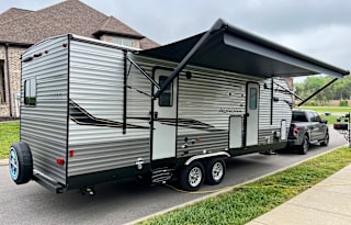 *BRAND NEW*  SLEEPING BEAUTY 26FKDS