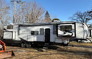 2023 Forest River RV Sabre 37FLL