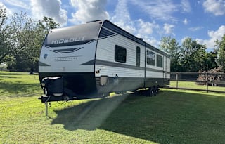 2022 Keystone RV Hideout 32LBH