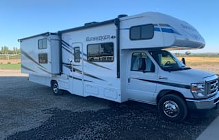 2021 Forest River RV Sunseeker 3270S Ford
