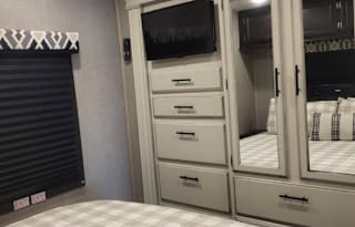 Go and Do RV Rentals- 2021 Entegra Odyssey 31F