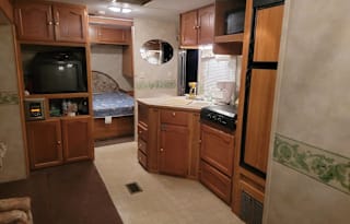 2005 Palomino Puma 30DBS
