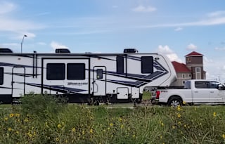 The Big Adventure-Toy hauling Glamper