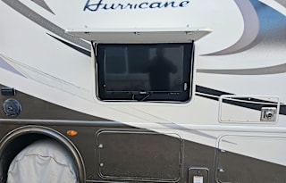 2018 Thor Motor Coach Hurricane 34J