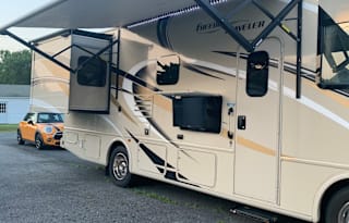 2018 Thor Motor Coach Freedom Traveler A27