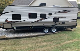2018 Starcraft Autumn Ridge 260HR
