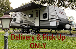 Barky's Coleman Lantern Family Camper