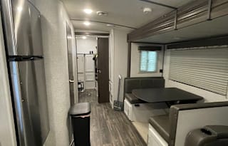 Family friendly RV with 2 A/Cs