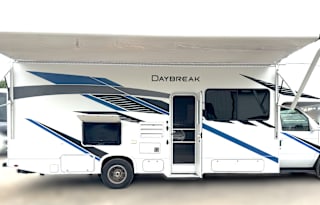 2020 Thor Motor Coach Daybreak 27DB
