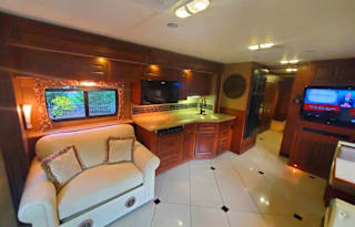 Beautiful 2013 Forest River RV Berkshire 390BH