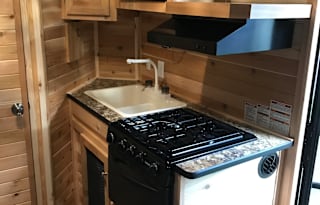 2018 Ice Castle RV Edition