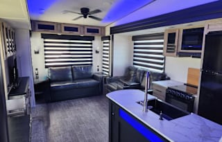 2022 Forest River RV Cherokee Arctic Wolf Suite