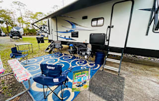 Aventure Awaits!! Cherokee Alfa Wolf Rental