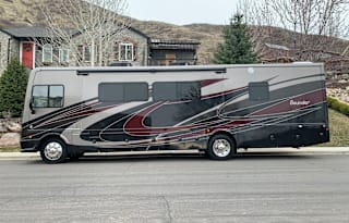 2020 Fleetwood RV Bounder 35K