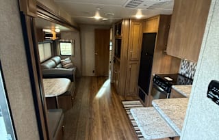 2018 Coachman RV Catalina Legacy 313DBDSKLE