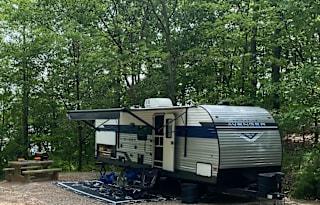 2022 Avenger 24bhs (Double Size Bunks)