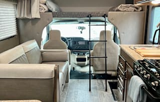 Snowbird Adventure - Fully Appointed '19 Winnebago