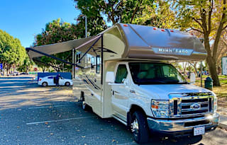 Beautiful Winnebago Minnie Winnie 22feet