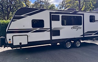 24’ Grand Design Imagine Bunkhouse