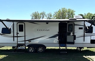 2020 Keystone RV Cougar Half-Ton 29FKD