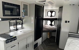 22 Salem Bunkhouse