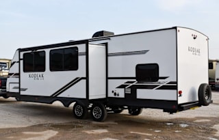 2021 AirBnB on Wheels  Kodiak Ultralite 283BHSL
