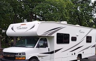 2021 Coachmen RV Freelander 27QB Chevy 4500