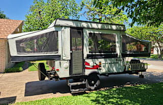 Family Friendly Popup Camper w/ Cargo Deck
