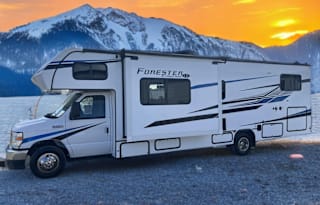 2022 Forest River RV Forester LE 3251DSLE Ford