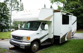 RV 32 ft long