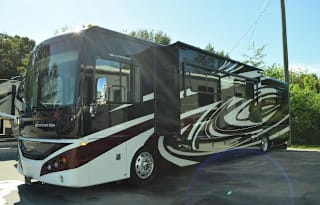 2013 Fleetwood RV Expedition 40X