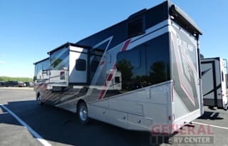 2025 Thor Motor Coach Outlaw 38KB