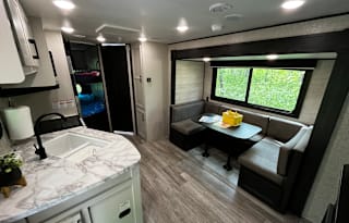 Queen bed, 2 bunks - commercially insured!