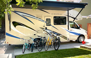 2020 Thor Motor Coach Chateau 24DS