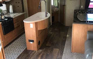 * Fully Stocked* 2014 33" Koala  Super Lite - Family Friendly Travel Trailer