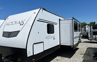 2022 Dutchmen RV Kodiak SE 27SBH