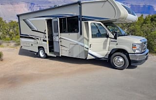 Small Ezy 2 Drive, Rv Rentals Way of Life's CML1