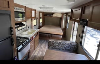 2017 Keystone RV Hideout 21LHSWE