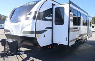 2023 Heartland Mallard M267FK