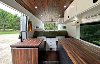 Off-Grid Luxury - 2022 RAM ProMaster