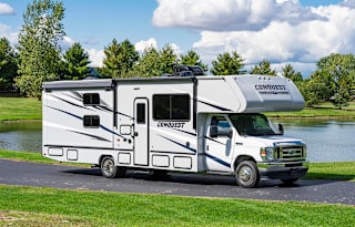 2022 32ft Bunkhouse Motorhome