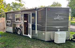 2017 Ice Castle RV Edition "Hannah's Honey Hole"