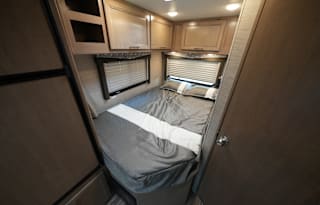 NEW Fuel Efficient Motorhome Sleeps 6
