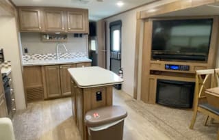 Spacious 4-sleeper Forest River travel trailer!